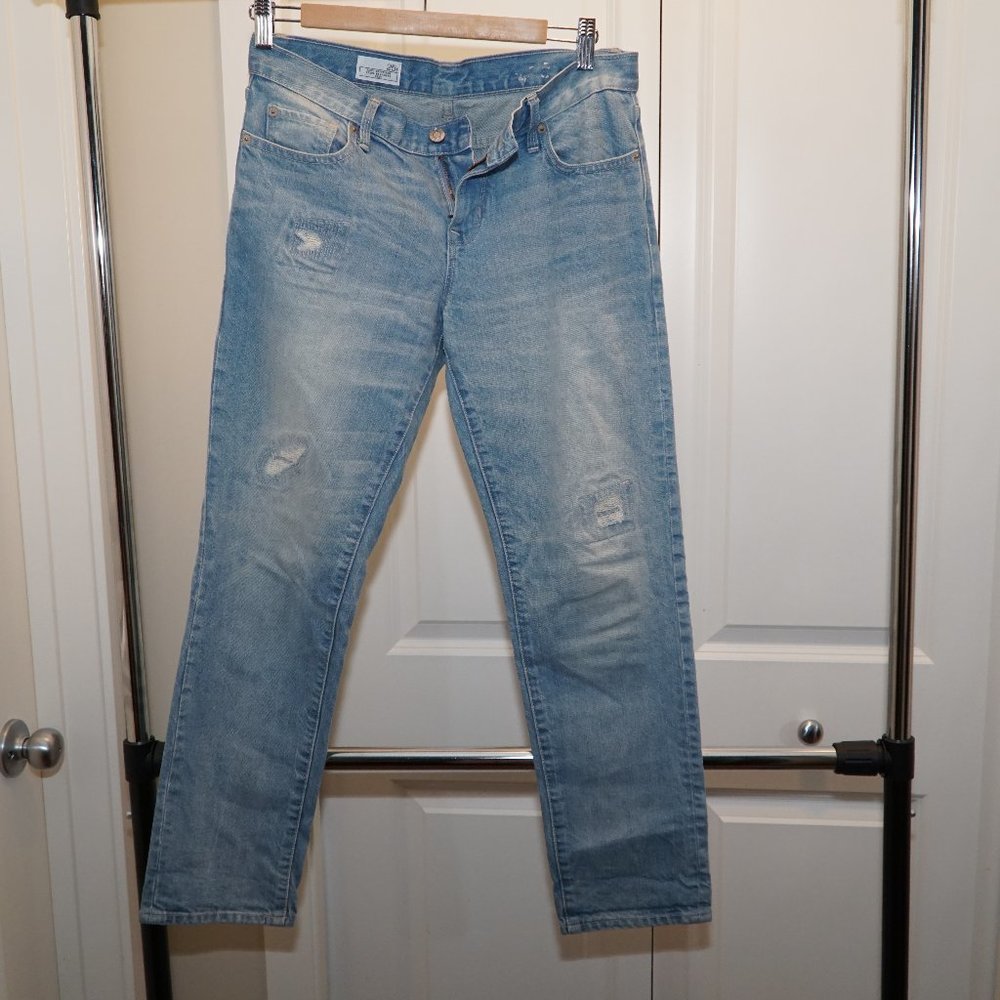 Gap light wash sexy boyfriend jeans
